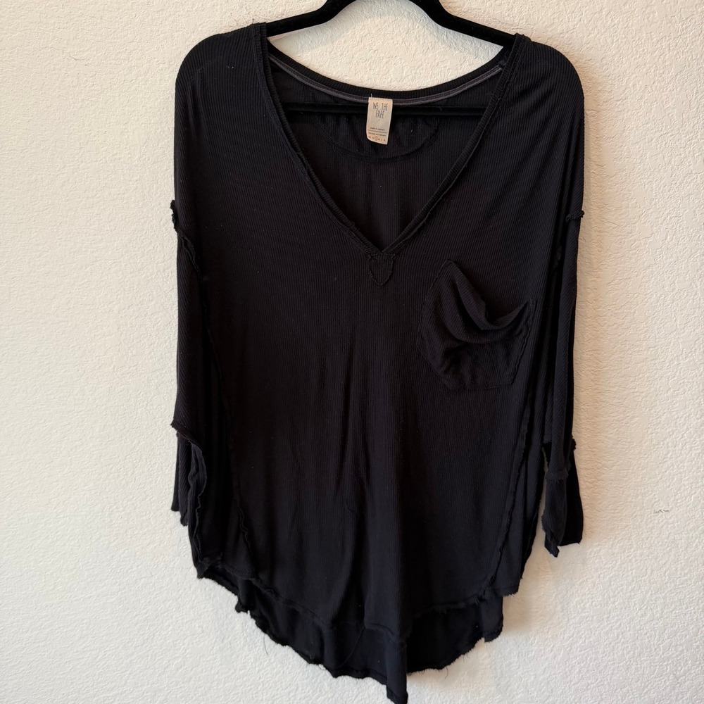 Free People We The Free Black Ribbed V-Neck Oversized Top Small Exposed Seam